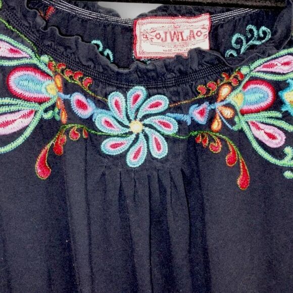 Johnny Was Womens Dress Sz XS Black Red Embroidery Off Shoulder Bohemian Swiftie - Picture 5 of 12
